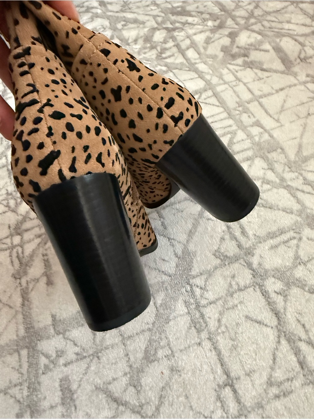 Gibson & Latimer Leopard Print Block Heel Booties Size 8 Western Boho Chic - Picture 8 of 9